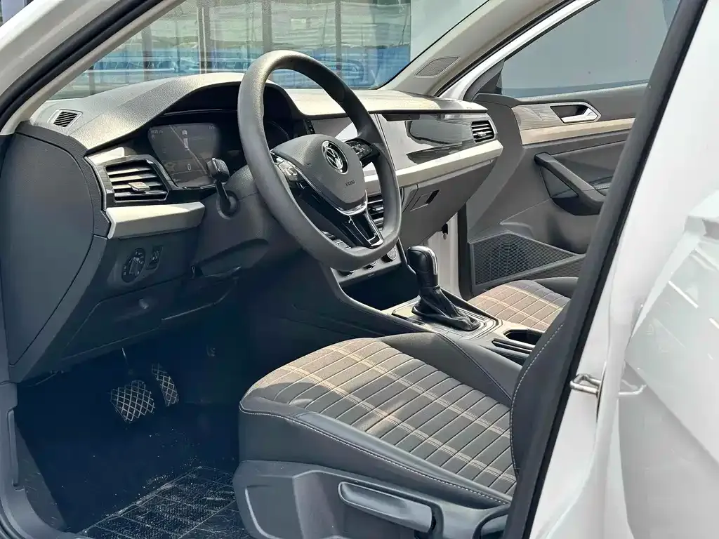 Volkswagen Lavida 2021 из CN, фото 7