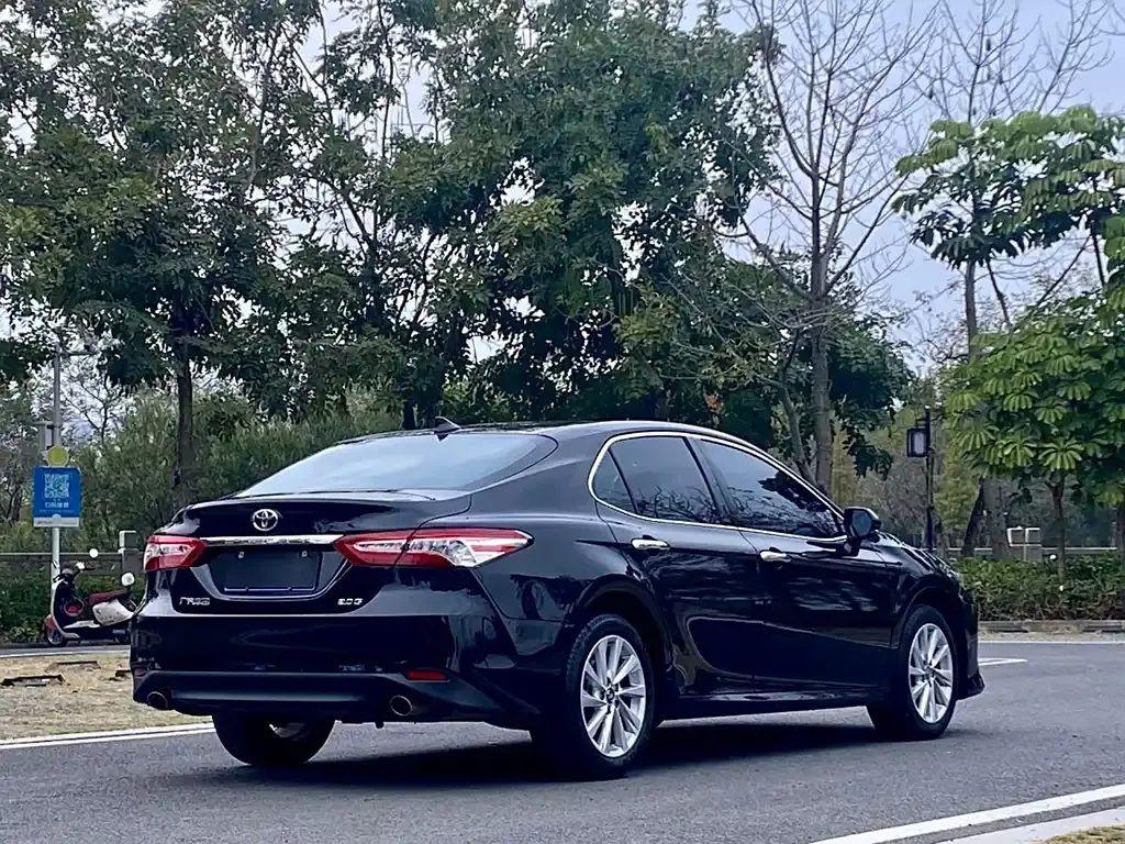 Toyota Camry 2022 из CN, фото 4