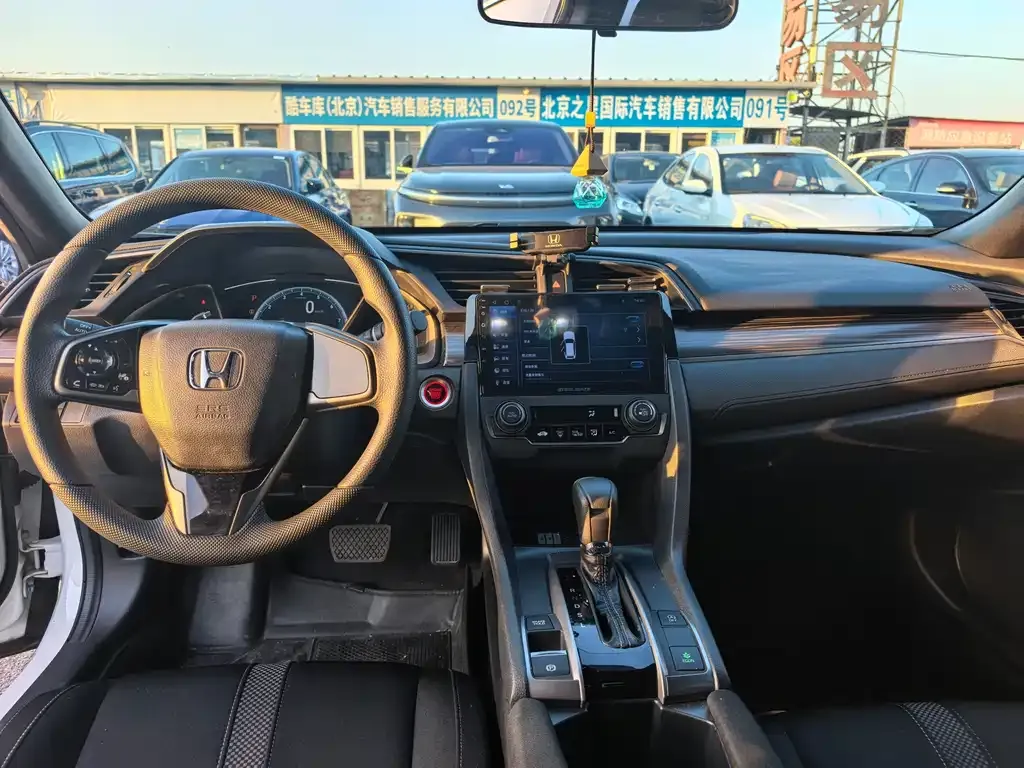 Honda Civic 2022 из CN, фото 10