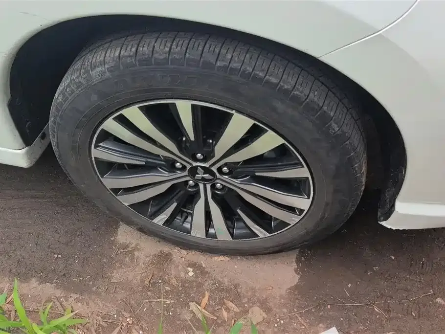 Mitsubishi Outlander 2022 из CN, фото 6