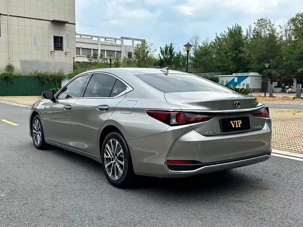 Lexus ES 2024 из CN, фото 9