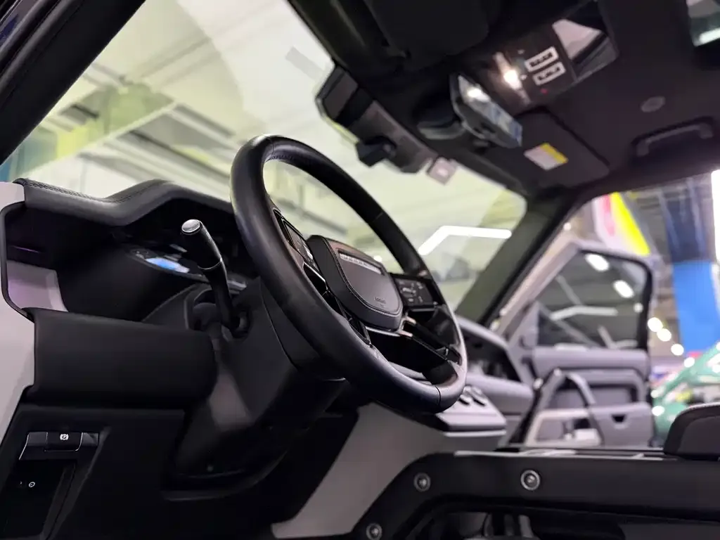 Land Rover Defender 2024 из CN, фото 10