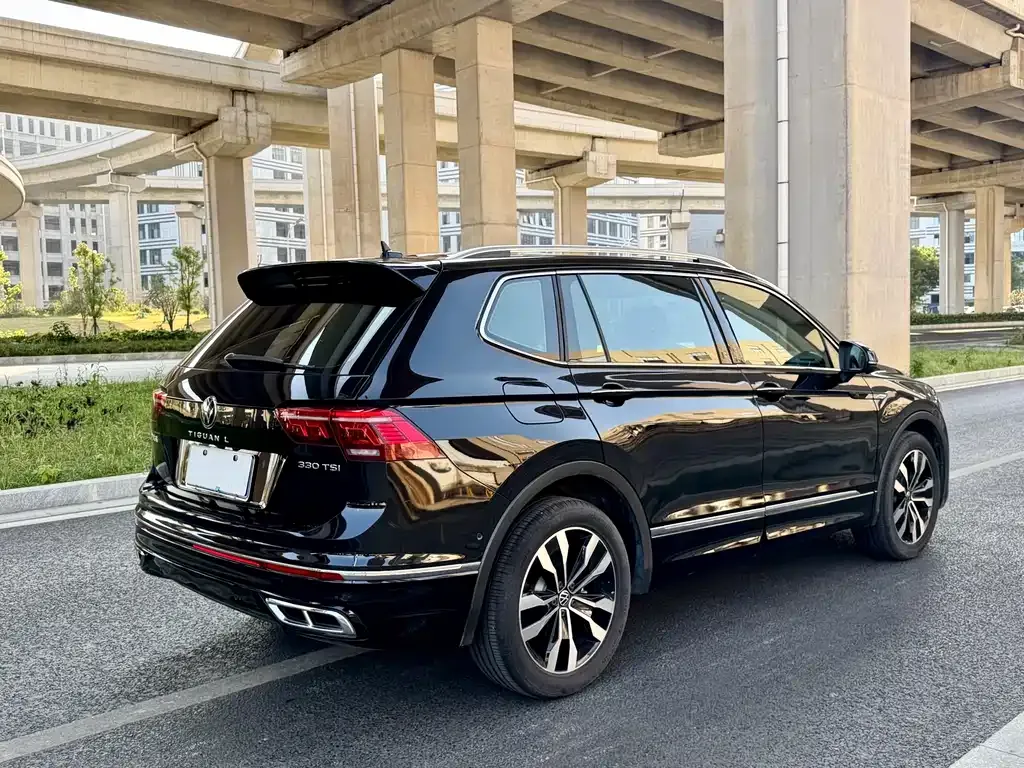 Volkswagen Tiguan L 2023 из CN, фото 10