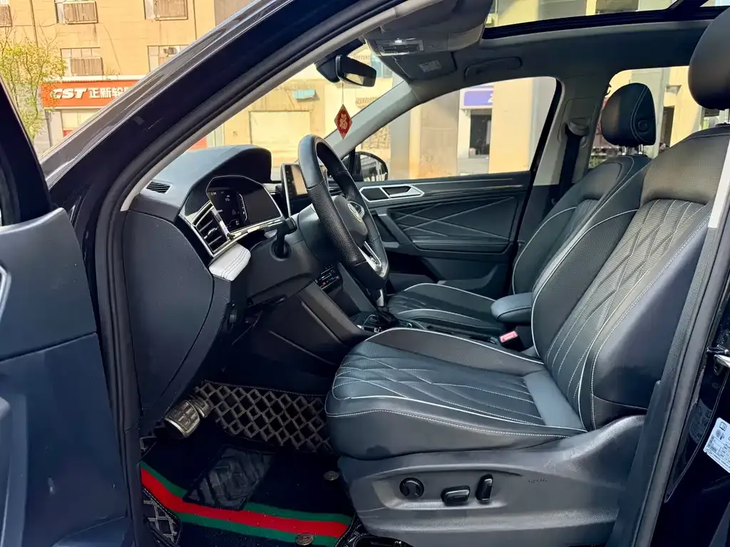 Volkswagen Tiguan L 2023 из CN, фото 8