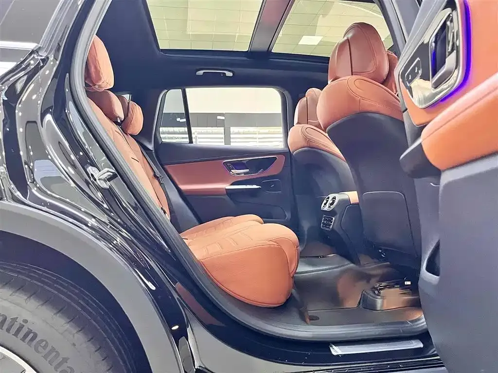 Mercedes-Benz GLC 2024 из CN, фото 2