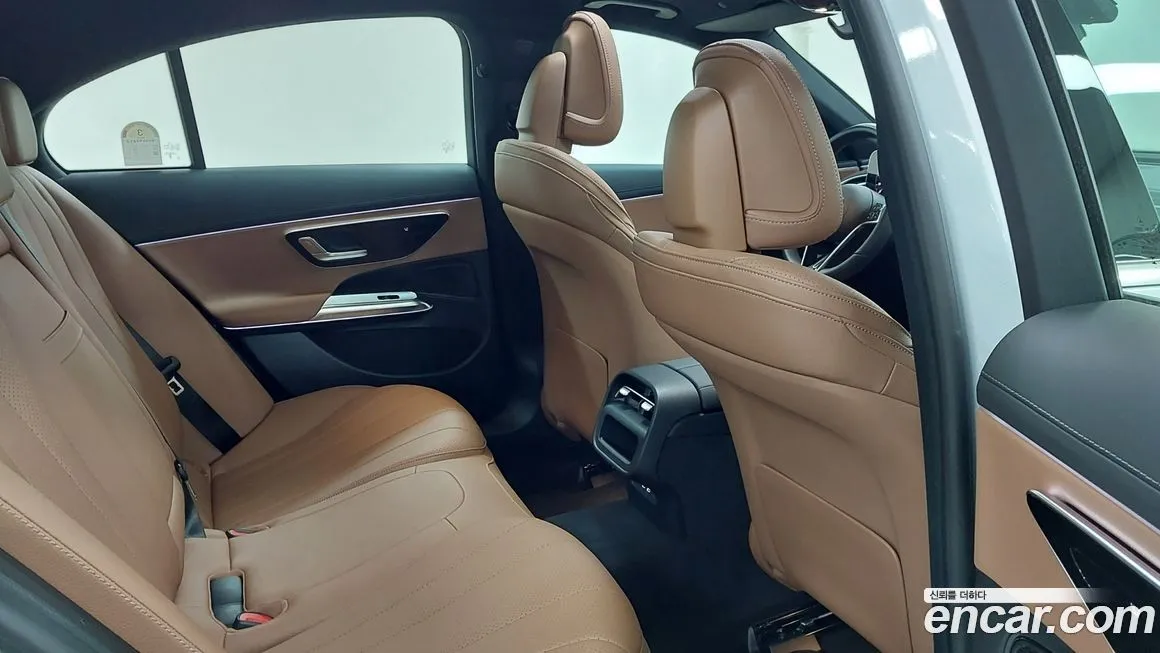 Mercedes-Benz E-Class 2025 из KR, фото 10