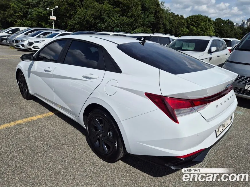 Hyundai AVANTE 2023 из KR, фото 4