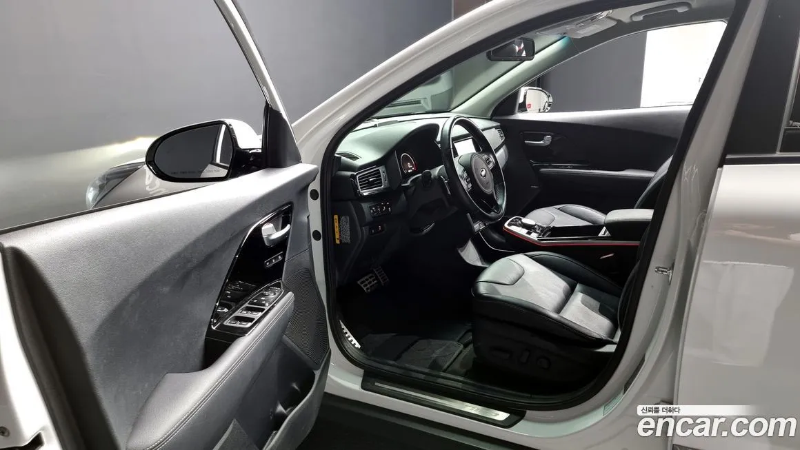 Kia Niro 2021 из KR, фото 10