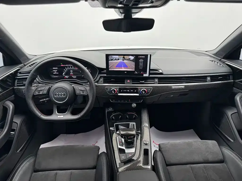 Audi A4L 2023 из CN, фото 8