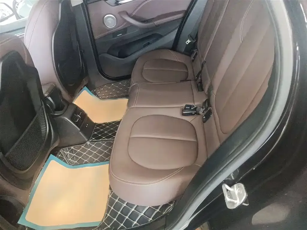 BMW X1 2021 из CN, фото 9