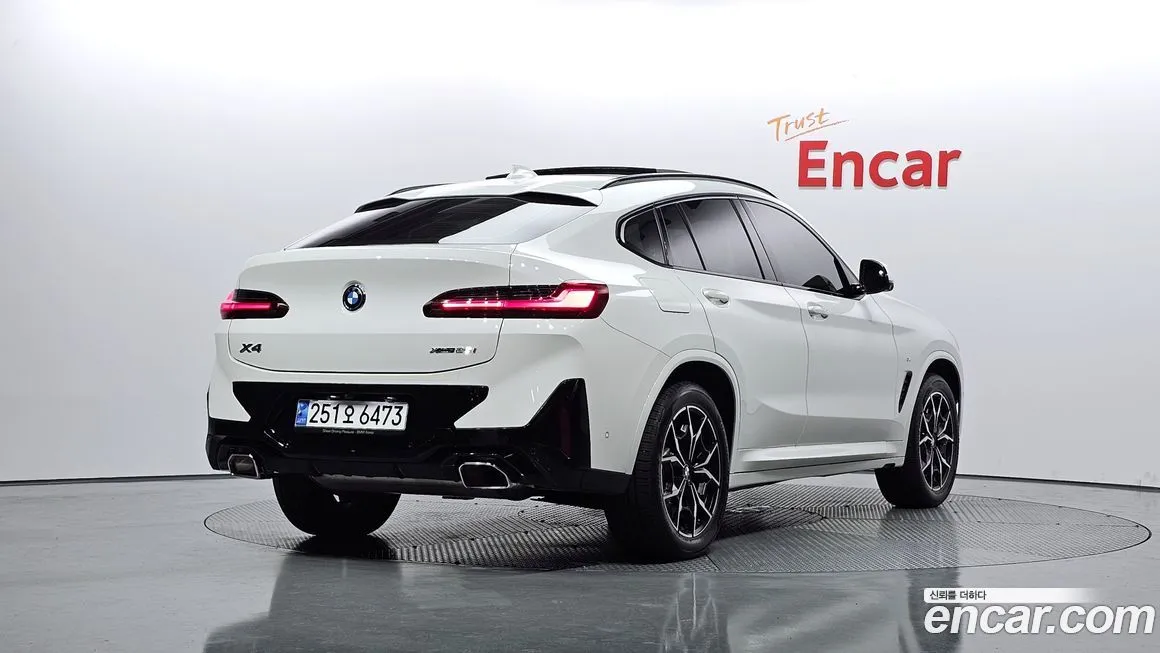 BMW X4 2023 из KR, фото 2