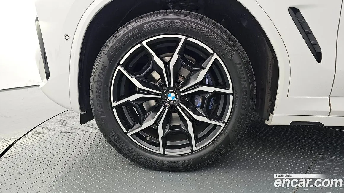 BMW X4 2023 из KR, фото 5