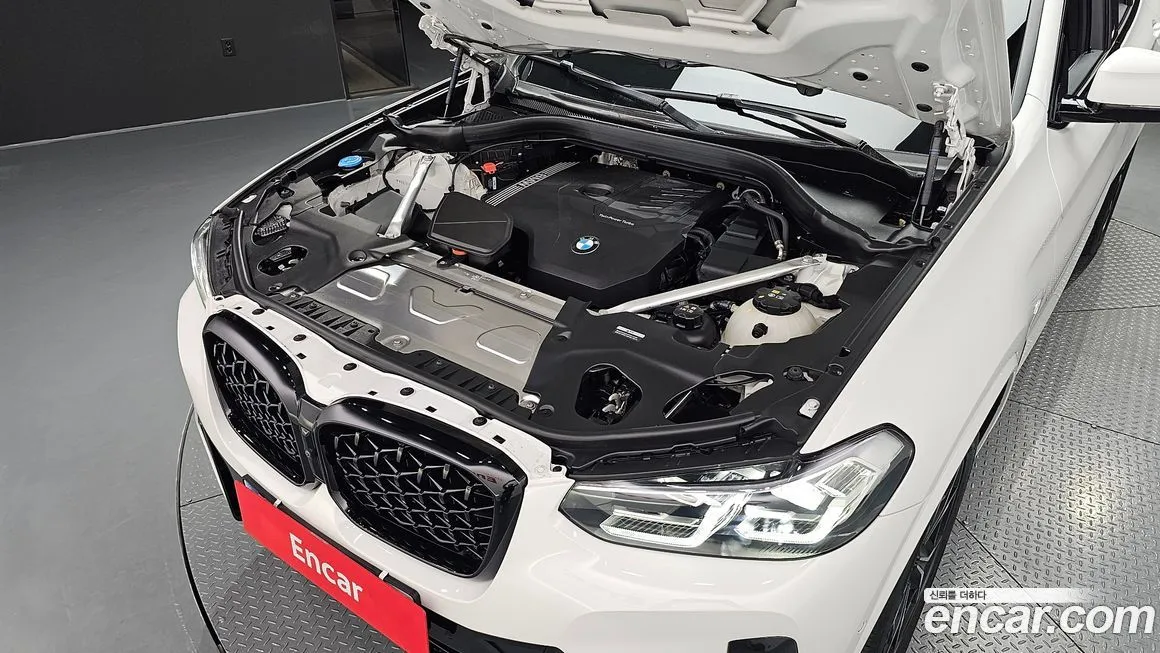 BMW X4 2023 из KR, фото 6