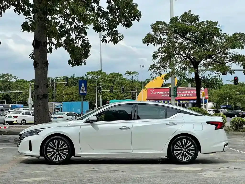 Nissan Teana 2023 из CN, фото 7