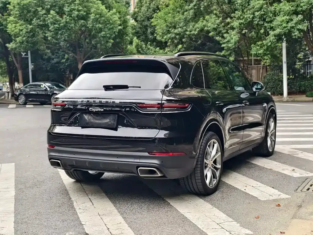 Porsche Cayenne Hybrid 2023 из CN, фото 5