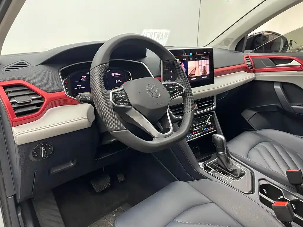 Volkswagen Tharu 2024 из CN, фото 10
