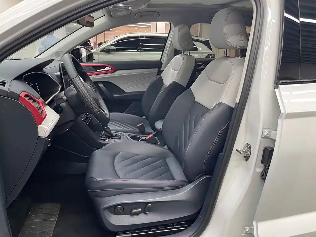 Volkswagen Tharu 2024 из CN, фото 9