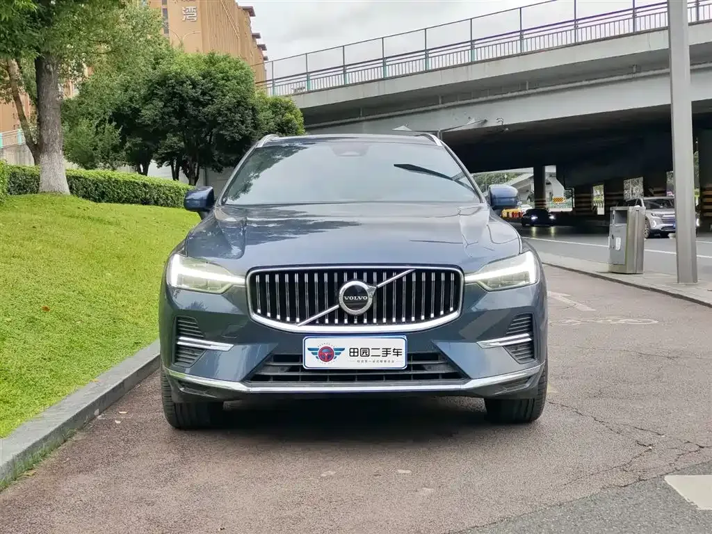 Volvo XC60 2022 из CN, фото 2
