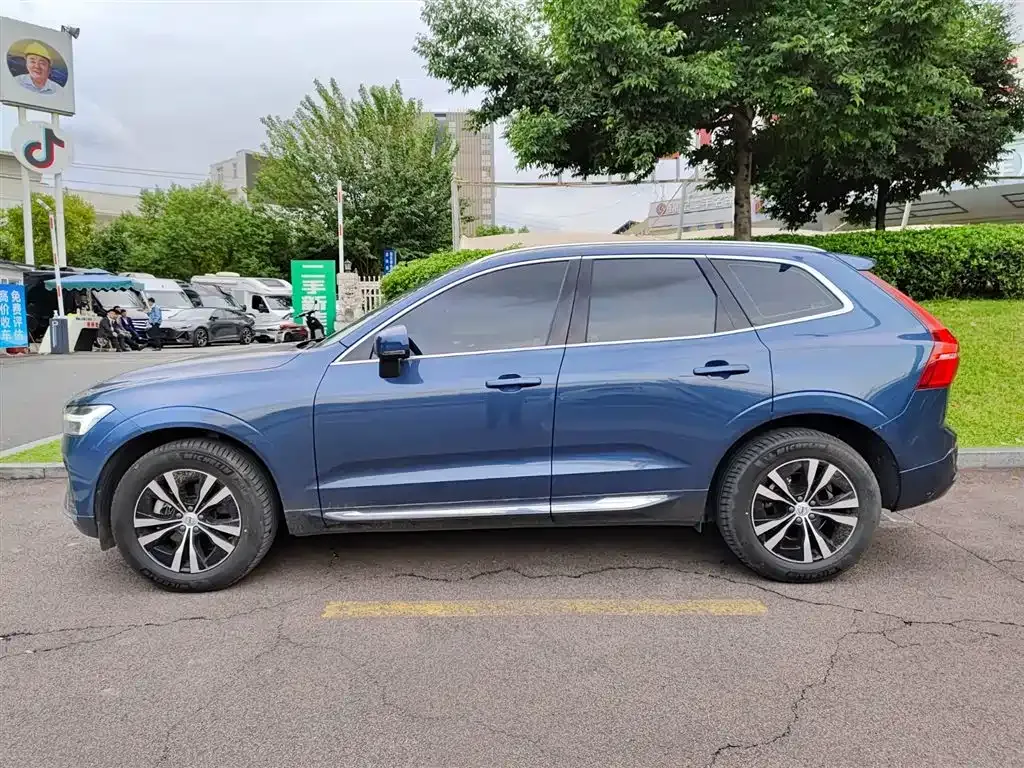 Volvo XC60 2022 из CN, фото 3