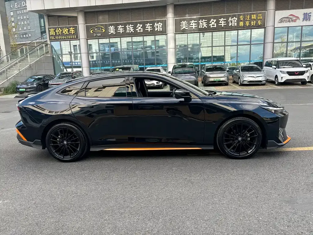Changan UNI-V 2024 из CN, фото 4