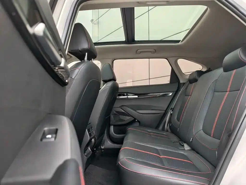 Kia KX3 2023 из CN, фото 9