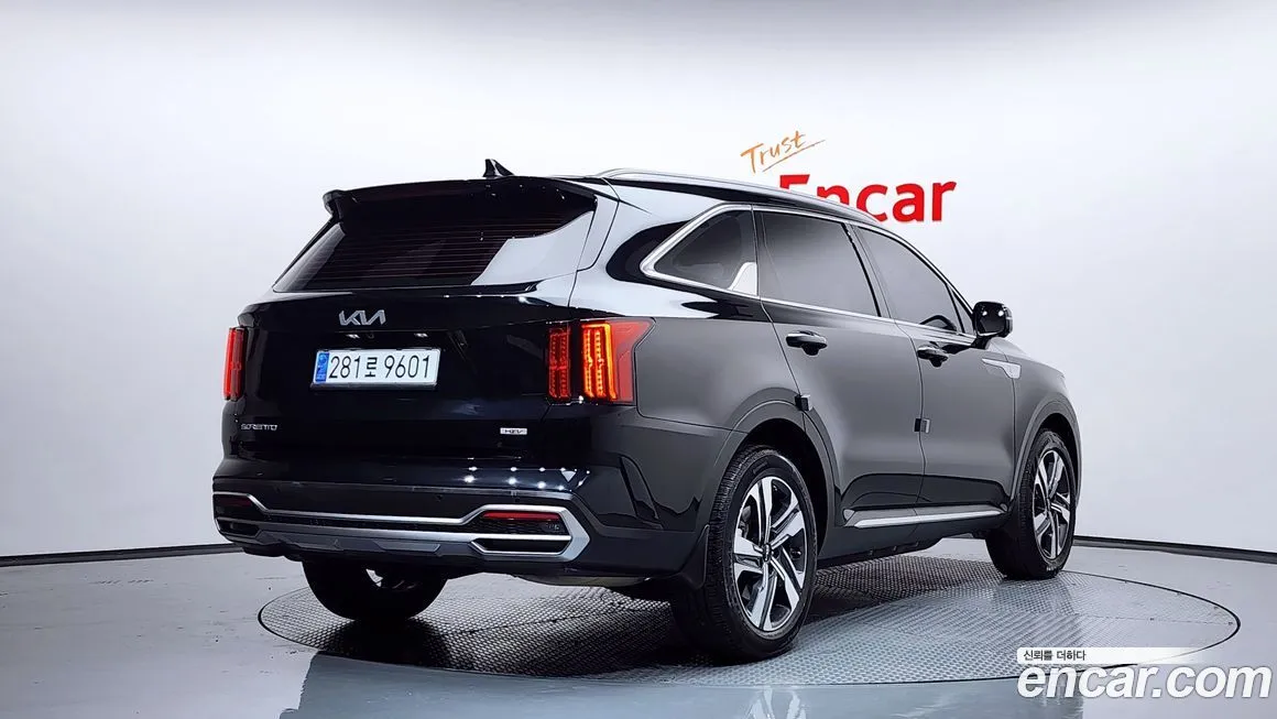 Kia Sorento 2023 из KR, фото 2