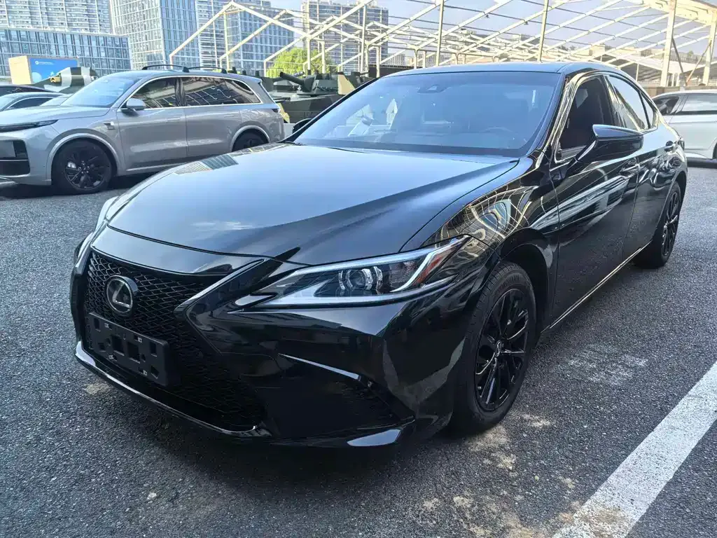 Lexus ES 2023 из CN, фото 1