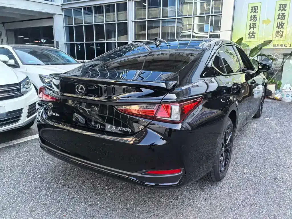 Lexus ES 2023 из CN, фото 3