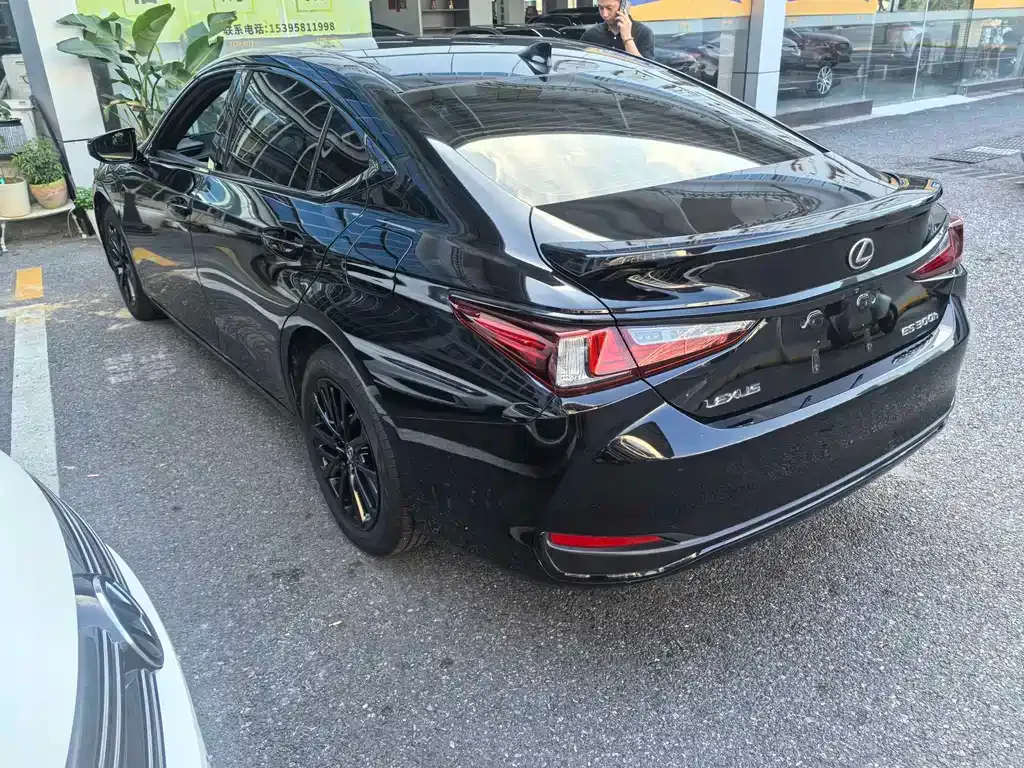 Lexus ES 2023 из CN, фото 4