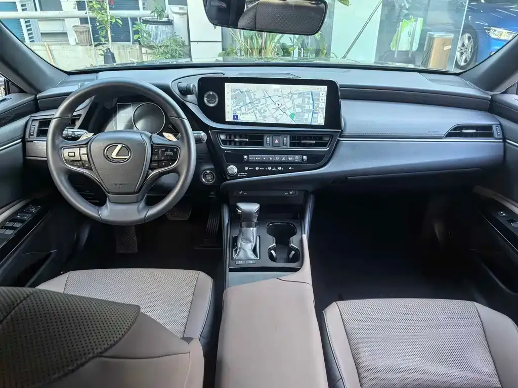 Lexus ES 2023 из CN, фото 7