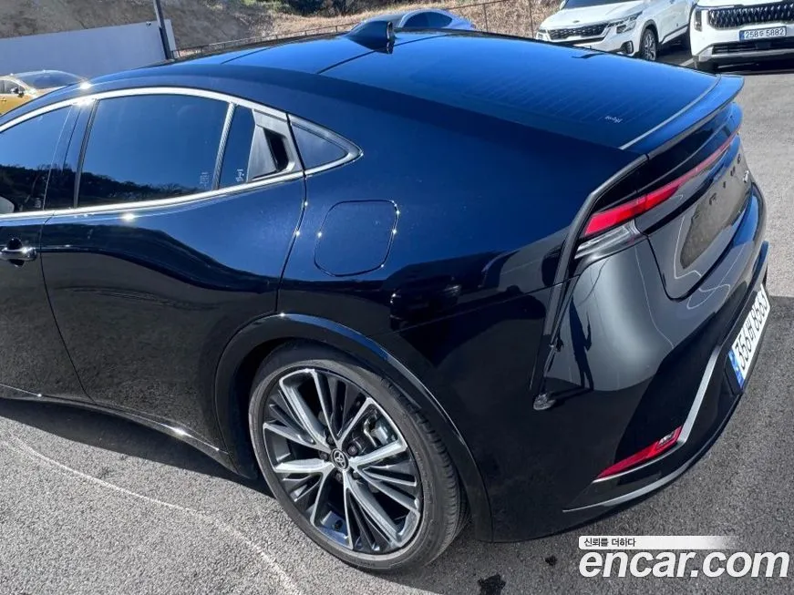 Toyota Prius 2024 из KR, фото 4