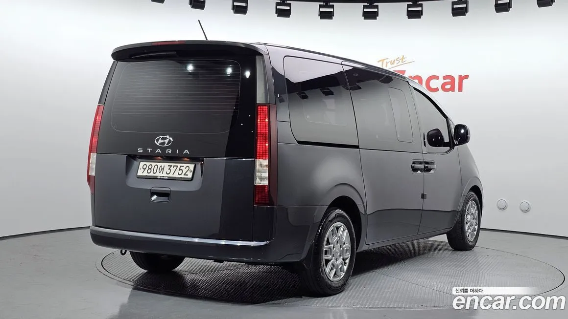 Hyundai Staria 2022 из KR, фото 2