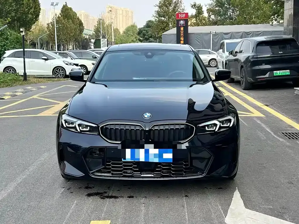 BMW 3 Series 2025 из CN, фото 2