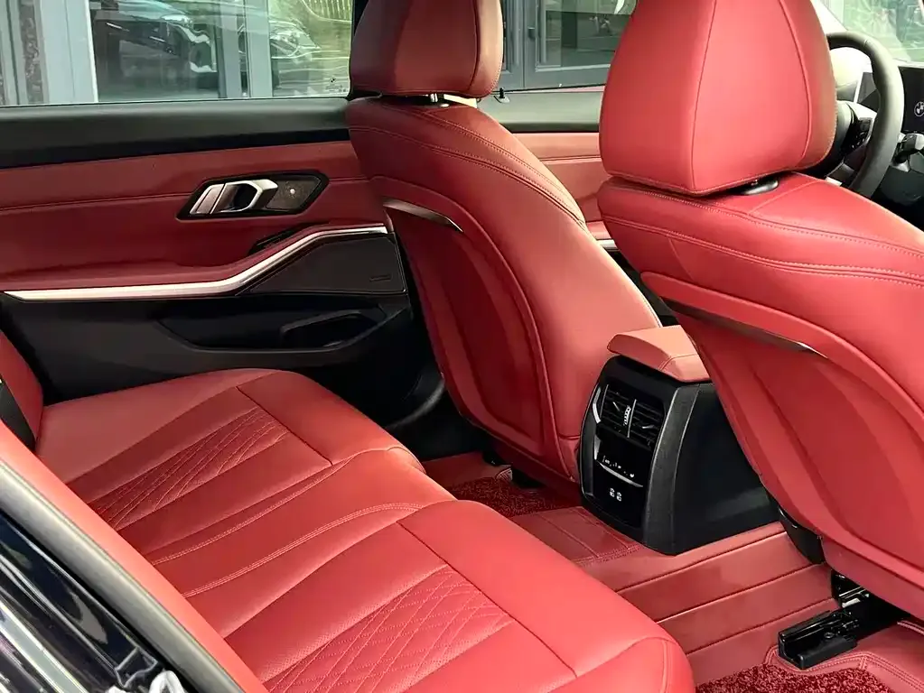 BMW 3 Series 2025 из CN, фото 5