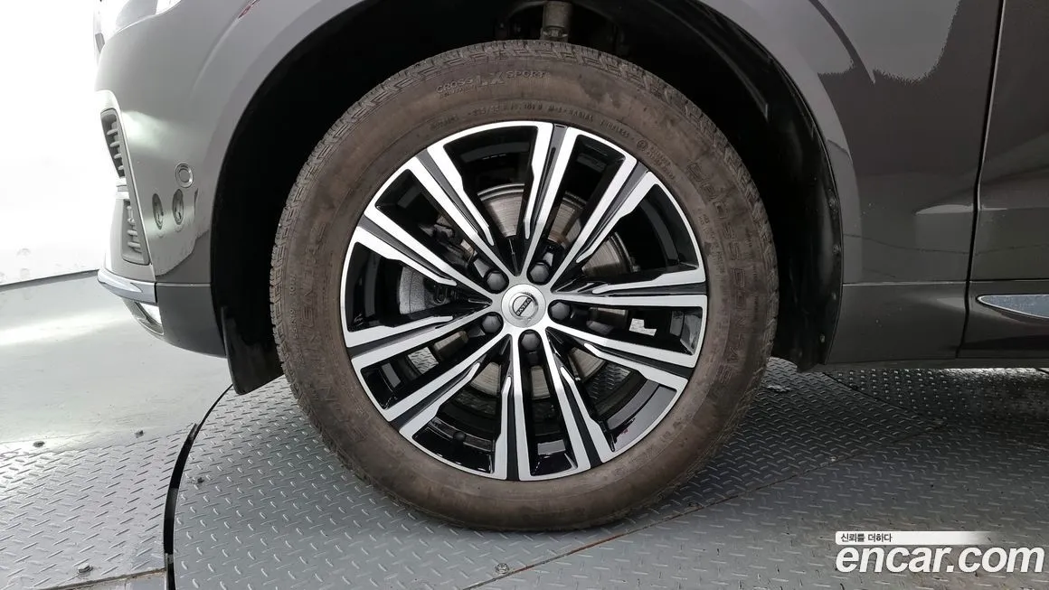 Volvo XC60 2022 из KR, фото 5