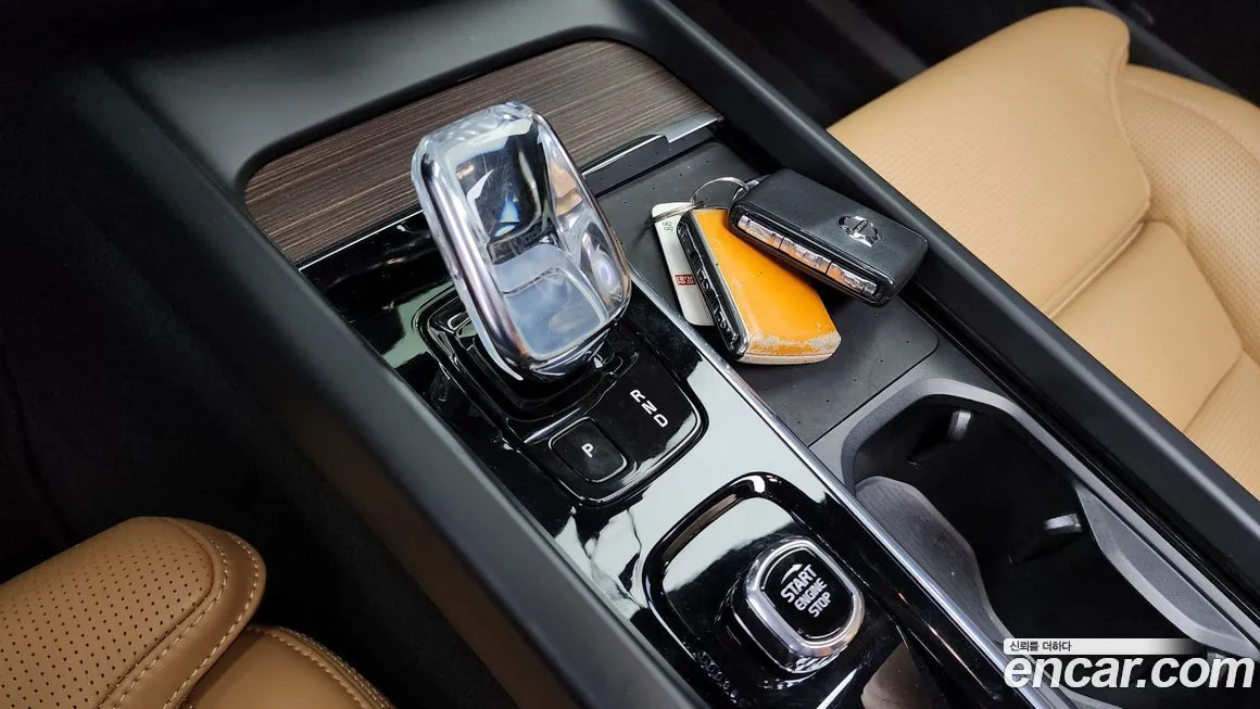 Volvo XC60 2022 из KR, фото 9