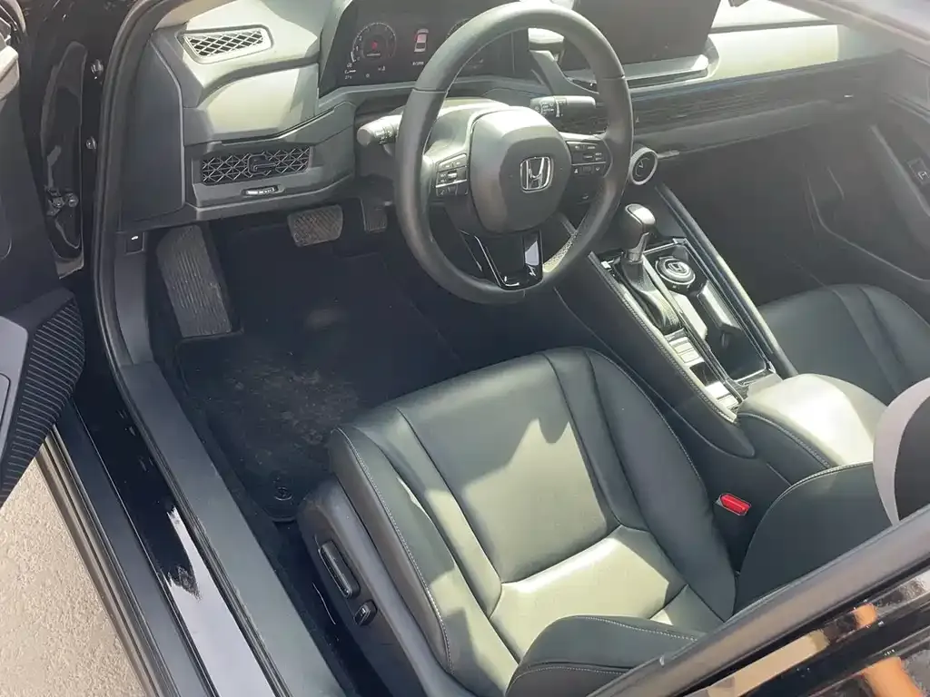Honda Accord 2024 из CN, фото 10