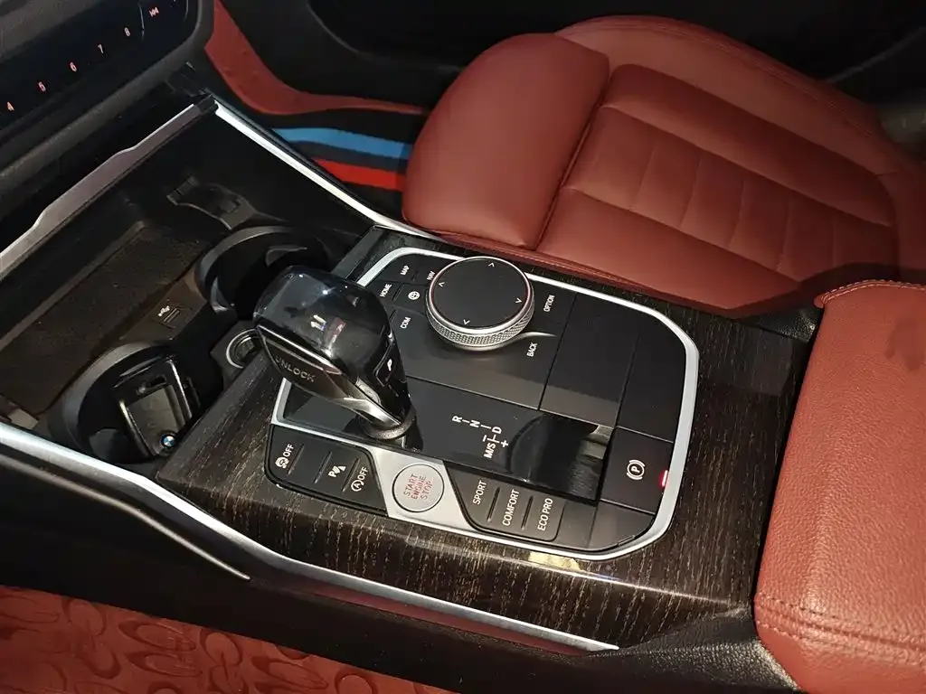 BMW 3 Series 2021 из CN, фото 8