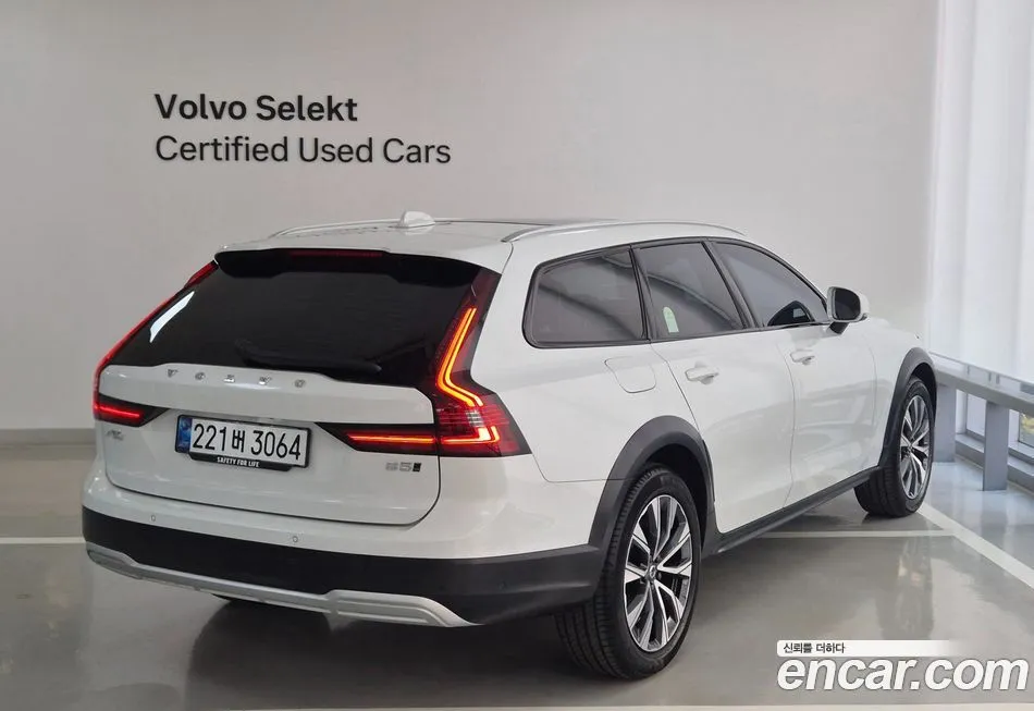 Volvo V90 2025 из KR, фото 2