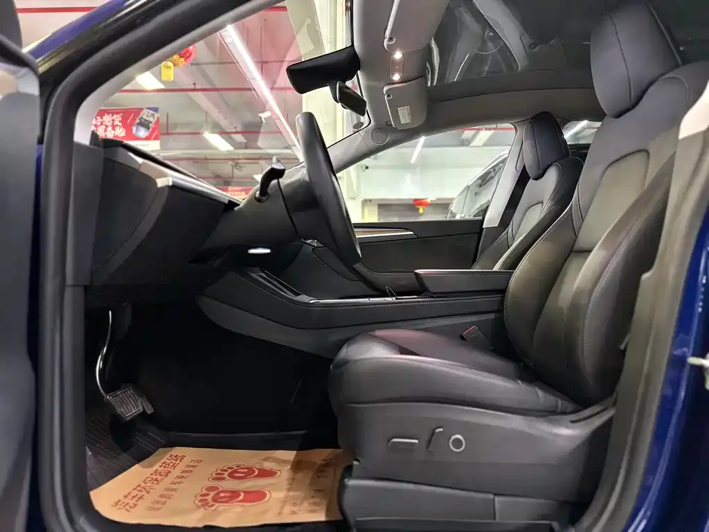 Tesla Model Y 2023 из CN, фото 4