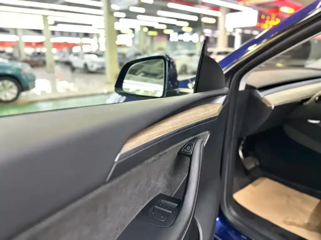 Tesla Model Y 2023 из CN, фото 6