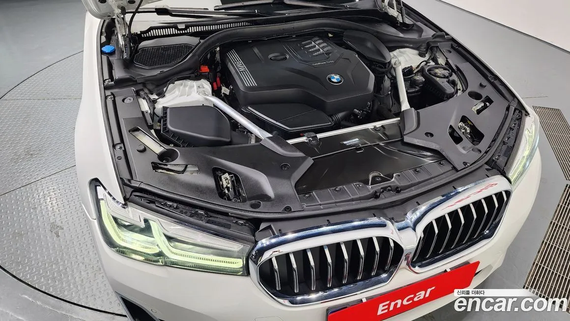 BMW 5-Series 2023 из KR, фото 6