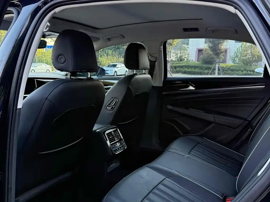 [object Object] Passat 2023 из CN, фото 5