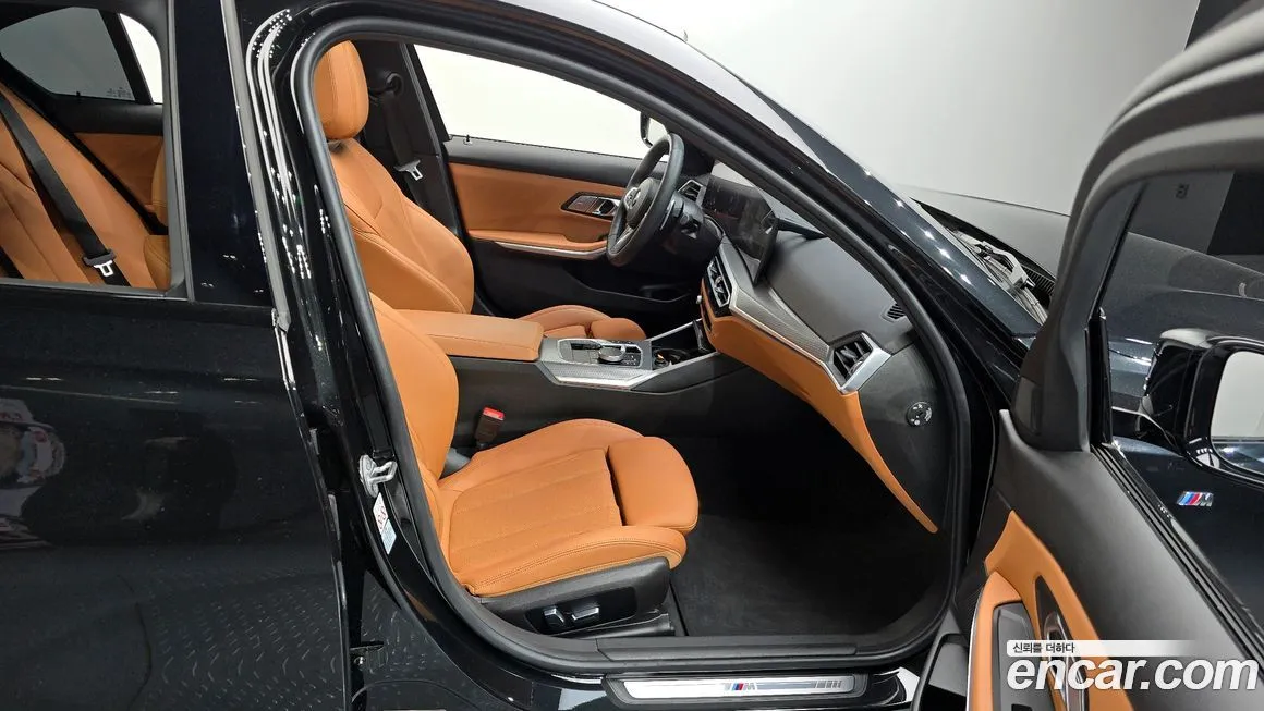 BMW 3-Series 2023 из KR, фото 10
