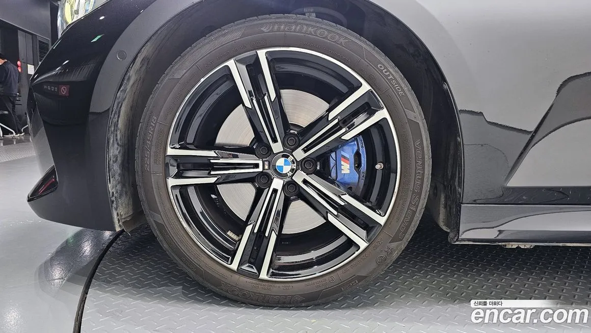 BMW 3-Series 2023 из KR, фото 5