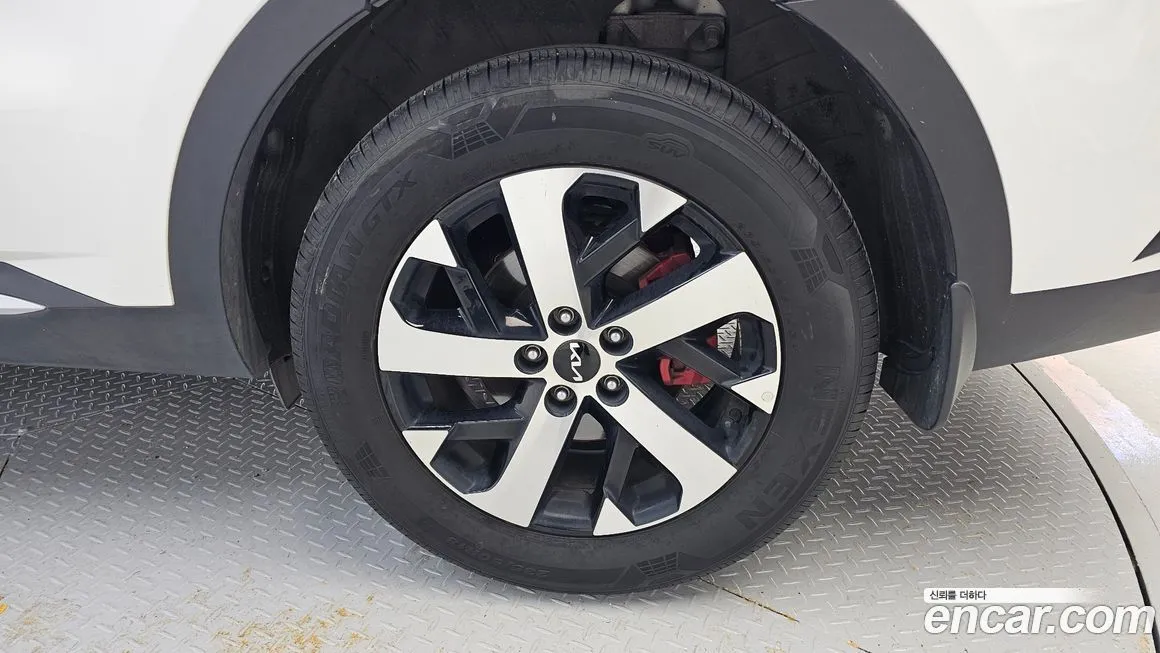 Kia Sorento — фото 5