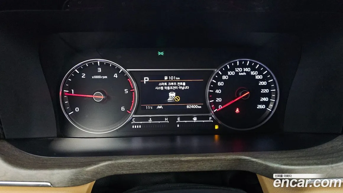 Kia Sorento — фото 8