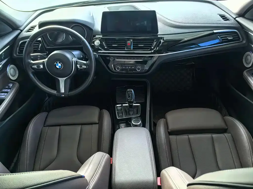 BMW 1 Series 2022 из CN, фото 10