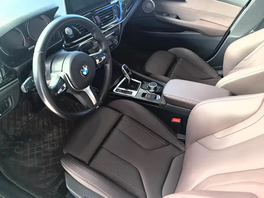 BMW 1 Series 2022 из CN, фото 6