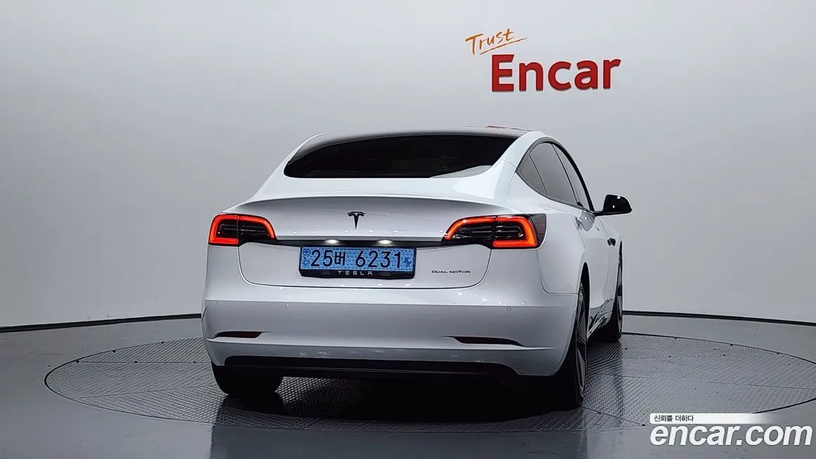 Tesla Model 3 2021 из KR, фото 4